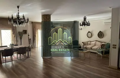 Villa - 5 Bedrooms - 4 Bathrooms for sale in Street 10 - Greens - 6th District - Sheikh Zayed City - Giza