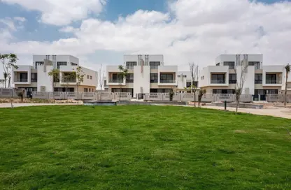 Townhouse - 3 Bedrooms - 2 Bathrooms for sale in Al Burouj Compound - El Shorouk Compounds - Shorouk City - Cairo