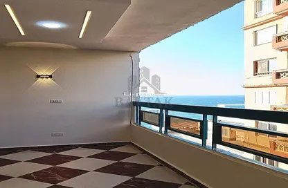 Apartment - 3 Bedrooms - 2 Bathrooms for sale in El Gaish Road - Sidi Beshr - Hay Awal El Montazah - Alexandria