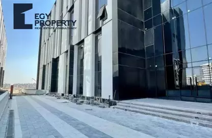 Office Space - Studio - 2 Bathrooms for rent in Hyde Park - 5th Settlement Compounds - The 5th Settlement - New Cairo City - Cairo