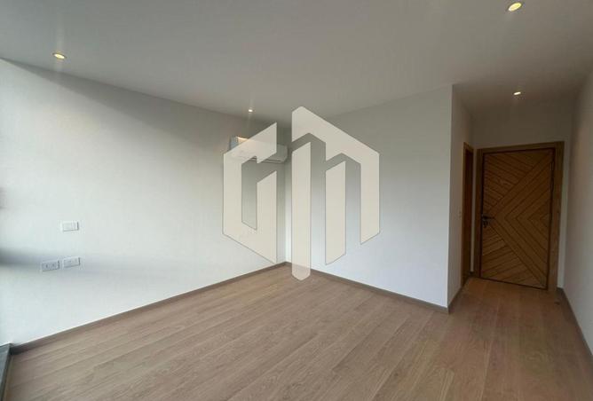 8403309 - Property Image 3