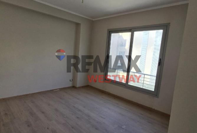 8405983 - Property Image 2