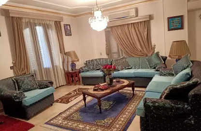 شقة - 4 غرف نوم - 3 حمامات للبيع في المنطقة السياحية السادسة - المنطقة السياحية - الحي المتميز - مدينة 6 أكتوبر - الجيزة