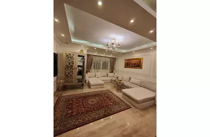 Apartment - 4 Bedrooms - 3 Bathrooms for sale in Mohi Al Din Abou El Ezz St. - Dokki - Giza