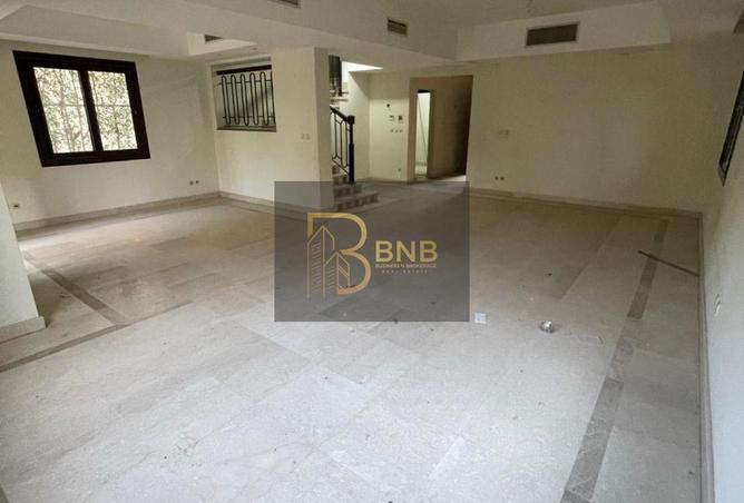 8043357 - Property Image 2