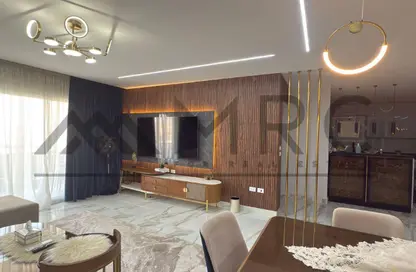 Apartment - 2 Bedrooms - 3 Bathrooms for sale in The Residences - Hyde Park - New Cairo City - Cairo