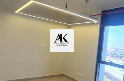 Office Space - Studio - 2 Bathrooms for sale in Hyde Park Business District Mall - South Teseen St. - The 5th Settlement - New Cairo City - Cairo