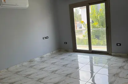 شقة - 3 غرف نوم - 3 حمامات للايجار في مون فالي - المستثمرين الجنوبية - مدينة القاهرة الجديدة - القاهرة