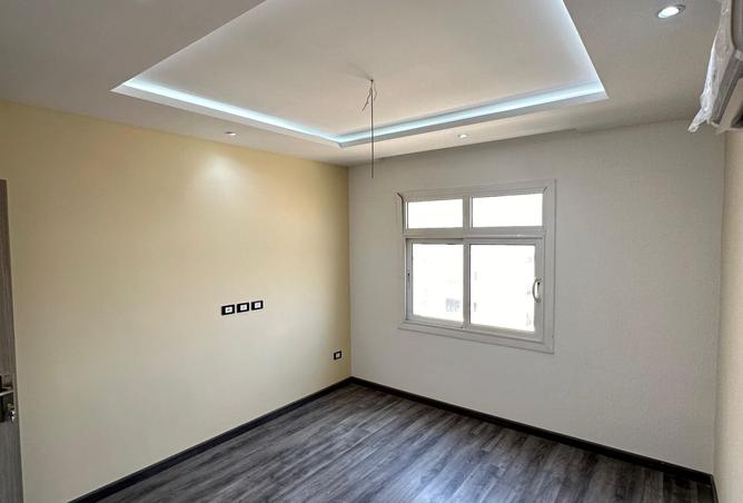 8227823 - Property Image 2