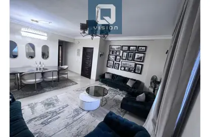 Apartment - 3 Bedrooms - 2 Bathrooms for sale in Al Esraa St. - El Mearag City - Zahraa El Maadi - Hay El Maadi - Cairo