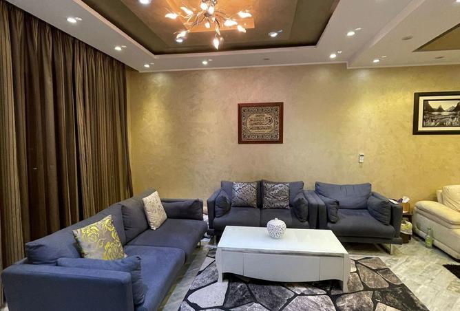 8184988 - Property Image 2