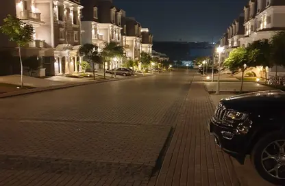 (بنتهاوس  (روف - 3 غرف نوم - 3 حمامات للبيع في ماونتن فيو جيزة بلاتوه - الطريق الدائري - مدينة 6 أكتوبر - الجيزة