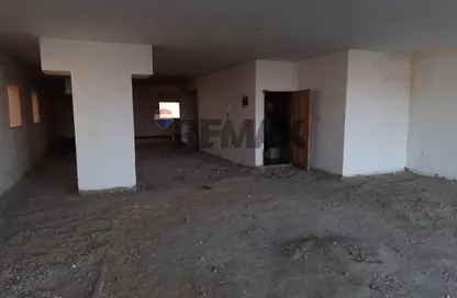 محل تجاري - استوديو - 2 حمامات للايجار في مصر الجديدة - القاهرة