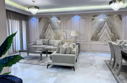 Apartment - 3 Bedrooms - 2 Bathrooms for rent in Crystal Plaza - Zahraa El Maadi - Hay El Maadi - Cairo