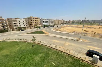 Apartment - 4 Bedrooms - 3 Bathrooms for sale in 1st Neighborhood - 4th Area - Shorouk City - Cairo