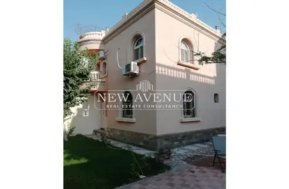 Villa - 4 Bedrooms - 3 Bathrooms for sale in Maxim Residence - 5th District - Shorouk City - Cairo