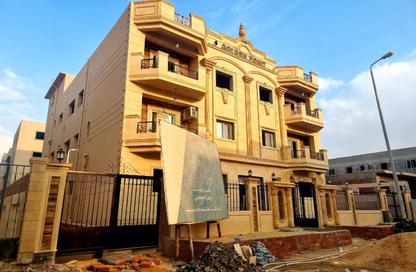 Apartment - 3 Bedrooms - 2 Bathrooms for sale in Tamr Hena - 5th Settlement Compounds - The 5th Settlement - New Cairo City - Cairo