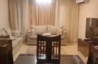 شقة - 2 غرف نوم - 2 حمامات للايجار في شارع صلاح الدين مصطفي - المهندسين - الجيزة