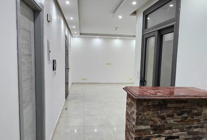 8415201 - Property Image 3