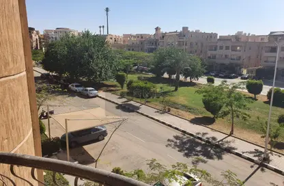 Apartment - 3 Bedrooms - 2 Bathrooms for sale in Omar Khorshid St. - El Banafseg 10 - El Banafseg - New Cairo City - Cairo