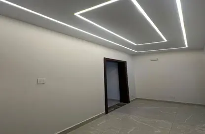 شقة - 3 غرف نوم - 3 حمامات للايجار في 16 وان - كمبوندات الشيخ زايد - الشيخ زايد - الجيزة