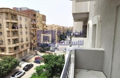 شقة - 4 غرف نوم - 3 حمامات للبيع في الحي الرابع - مدينة 6 أكتوبر - الجيزة