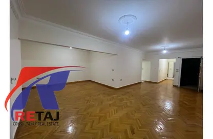 Apartment - 3 Bedrooms - 2 Bathrooms for rent in Hesham Labib St. - 8th Zone - Nasr City - Cairo