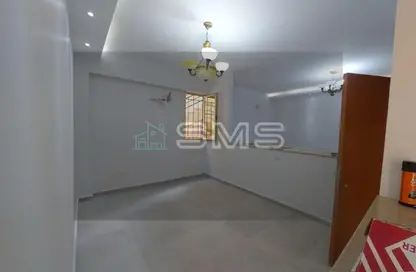 شقة - 4 غرف نوم - 2 حمامات للايجار في مسجد فاطمة الشربتلي - الحي الثالث - التجمع الخامس - مدينة القاهرة الجديدة - القاهرة