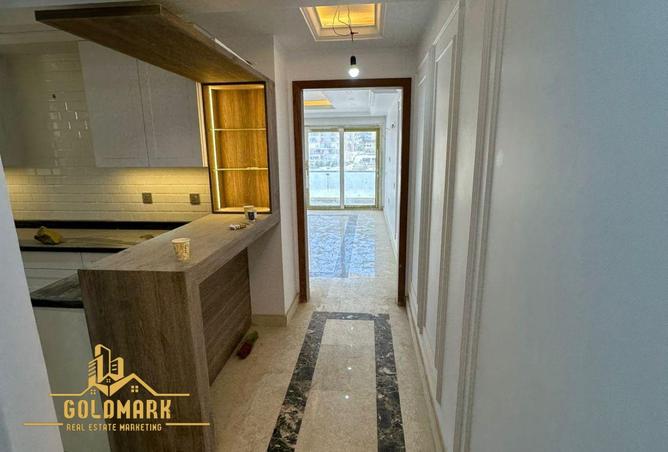 8093009 - Property Image 2