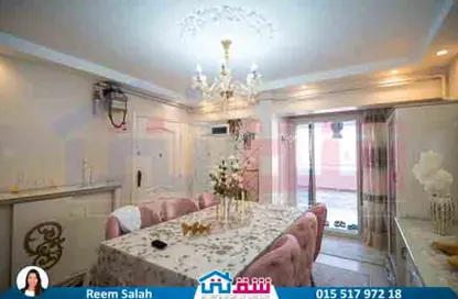 Apartment - 3 Bedrooms - 1 Bathroom for sale in Al Ekbal St. - Laurent - Hay Sharq - Alexandria