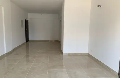 شقة - 3 غرف نوم - 2 حمامات للايجار في مون ريزيدنس - فيفث سكوير - التجمع الخامس - مدينة القاهرة الجديدة - القاهرة