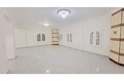 Office Space - Studio - 1 Bathroom for rent in 7th District - Sheikh Zayed City - Giza