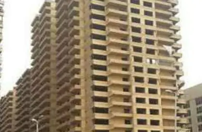 Apartment - 4 Bedrooms - 2 Bathrooms for sale in Cornish El Nile St. - Maadi - Hay El Maadi - Cairo