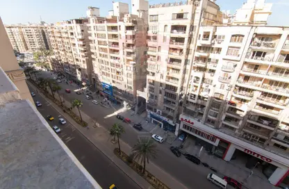 Apartment - 3 Bedrooms - 2 Bathrooms for sale in Mohamed Fawzy Moaz St. - Smouha - Hay Sharq - Alexandria