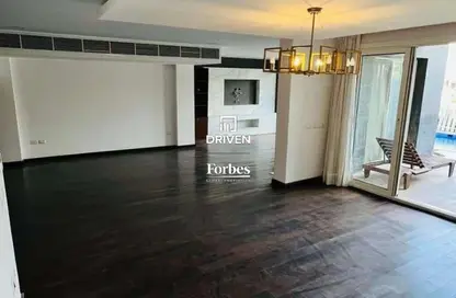 دوبلكس - 4 غرف نوم - 4 حمامات للبيع في ويست هيلز ريزيدنس - الطريق الدائري - مدينة 6 أكتوبر - الجيزة