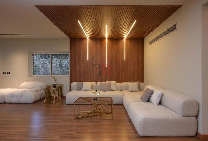 8065532 - Property Image 2