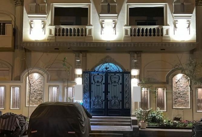 8258004 - Property Image 2