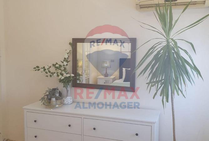 8081947 - Property Image 2