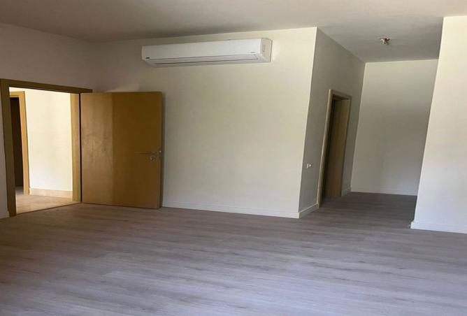 8399383 - Property Image 2