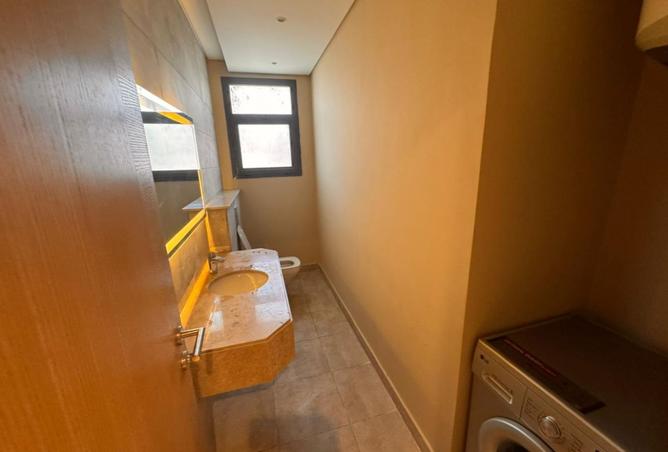 8232413 - Property Image 2