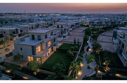 Apartment - 4 Bedrooms - 4 Bathrooms for sale in Swan Lake Residence - 5th Settlement Compounds - The 5th Settlement - New Cairo City - Cairo