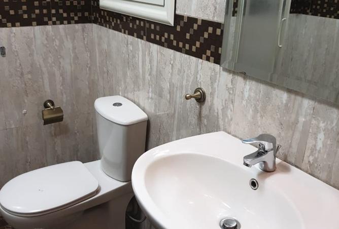 8243235 - Property Image 3