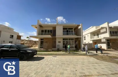Twin House - 4 Bedrooms - 3 Bathrooms for sale in Mountain View iCity - 5th Settlement Compounds - The 5th Settlement - New Cairo City - Cairo
