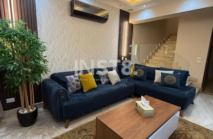 Twin House - 4 Bedrooms - 3 Bathrooms for rent in Mivida - 5th Settlement Compounds - The 5th Settlement - New Cairo City - Cairo