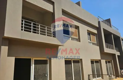 Townhouse - 3 Bedrooms - 2 Bathrooms for sale in Al Karma 4 - Sheikh Zayed Compounds - Sheikh Zayed City - Giza