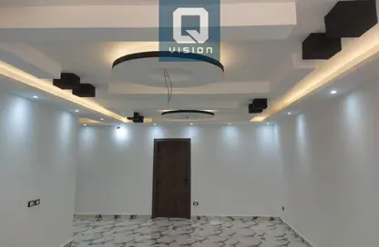 Apartment - 3 Bedrooms - 2 Bathrooms for sale in Street 9 - Al Hadaba Al Olya - Mokattam - Cairo