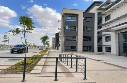 Clinic - Studio - 1 Bathroom for sale in New Giza - Cairo Alexandria Desert Road - 6 October City - Giza