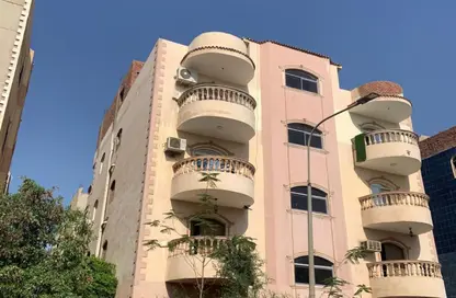 بناية كاملة - 3 غرف نوم - 2 حمامات للبيع في شارع الشيخ الشعراوي - اسكان الشباب - مدينة العبور - القليوبية