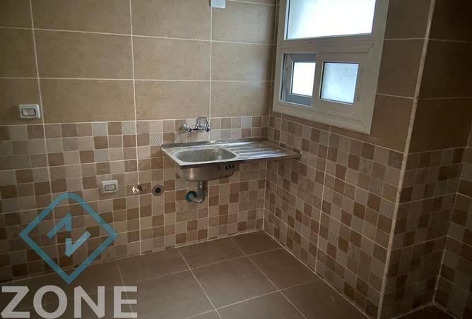 8172659 - Property Image 2