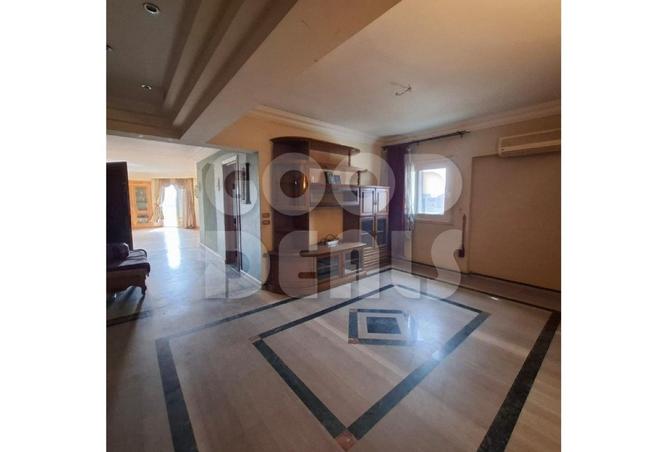 8232620 - Property Image 2